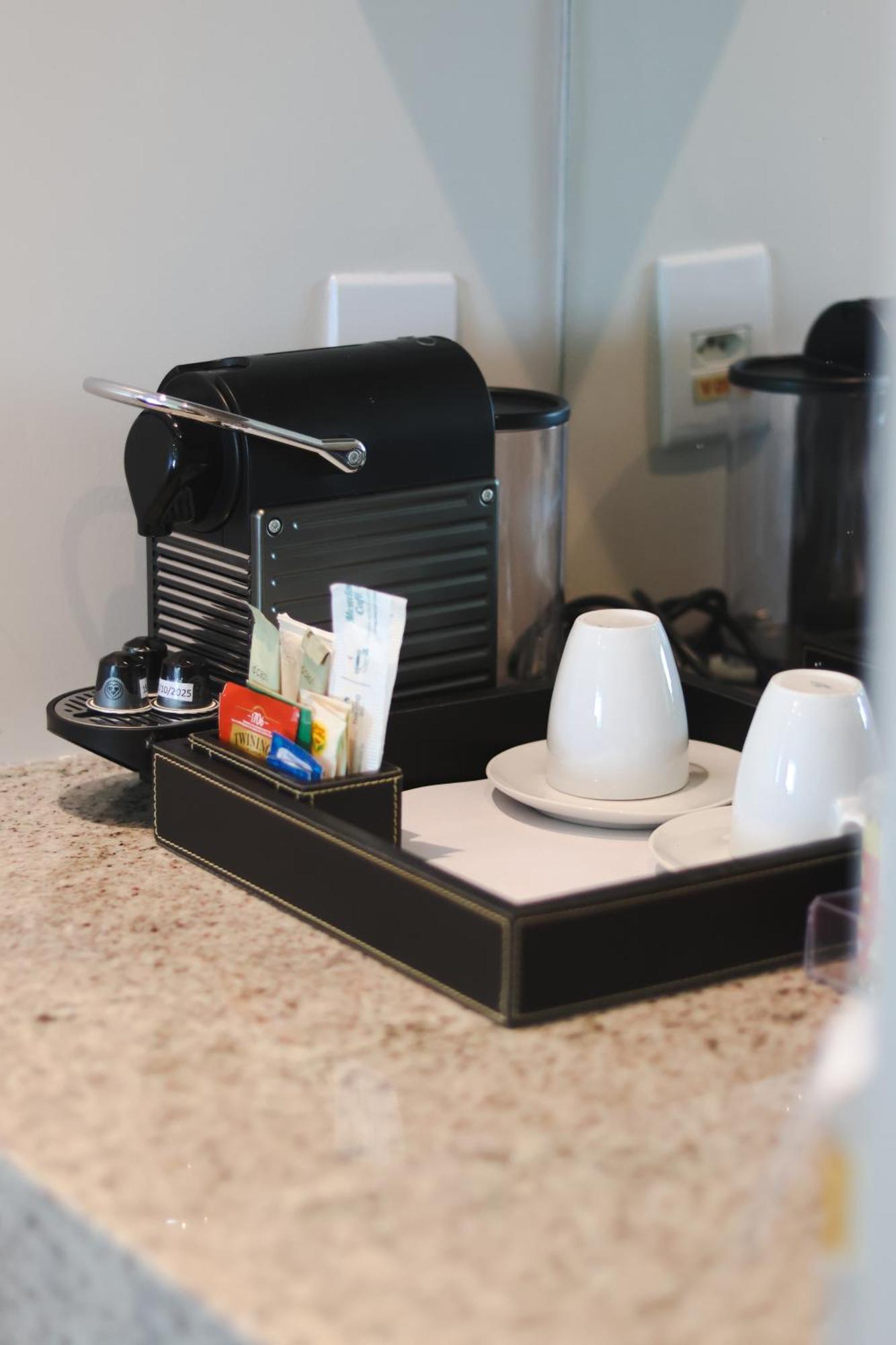 Radisson Recife Hotel Luaran gambar A Nespresso coffee machine